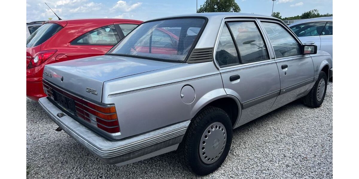 Opel Ascona 49.000 km 1.999 € München 81829