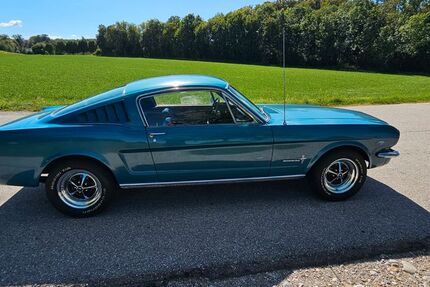 Ford Mustang 69.000 km 53.900 &euro; Pöcking 82343