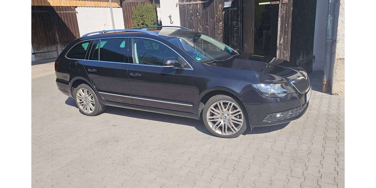 Skoda Superb 74.000 km 13.500 &euro; Feldkirchen 85622