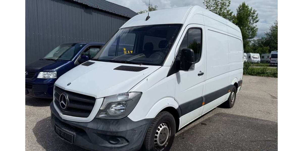 Mercedes-Benz Sprinter 268.000 km 8.990 &euro; Oberhaching 82041