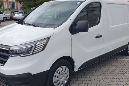 Renault Trafic 70.000 km 21.900 &euro; München 81825