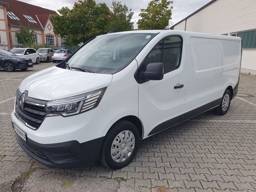 Renault Trafic 70.000 km 22.900 € München 81825