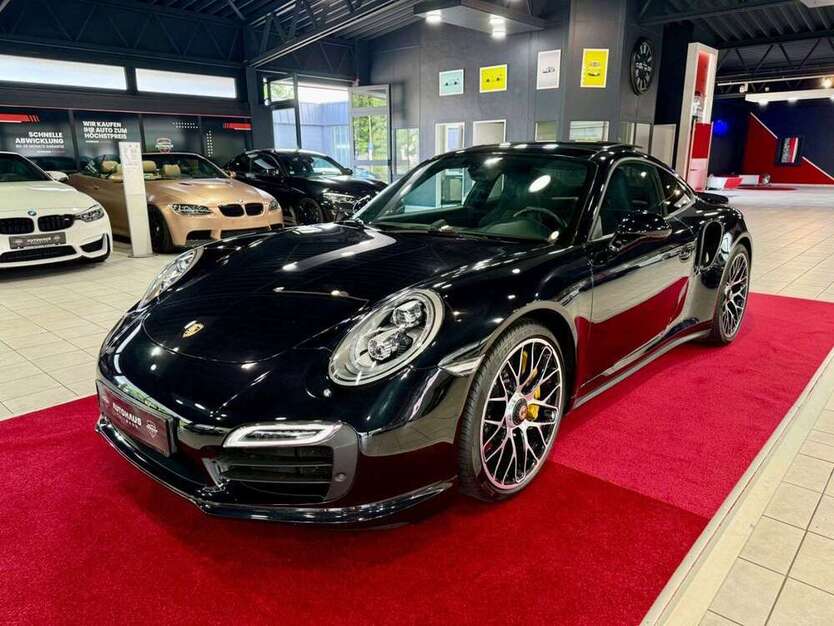 911