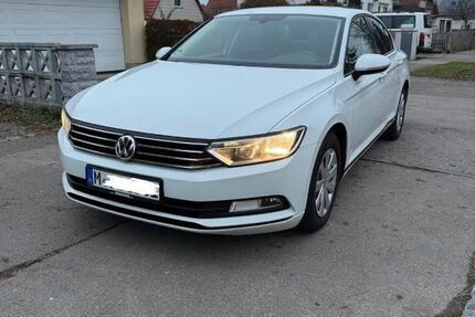 VW Passat 181.000 km 10.800 &euro; München 80807