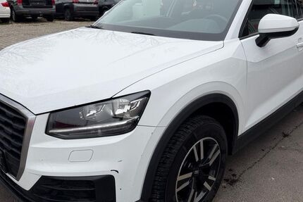 Audi Q2 210.000 km 10.900 &euro; München OT Trudering-Riem 81825