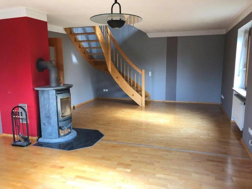 5-Zimmer Wohnung mit Balkon in Eching-Günzenhausen