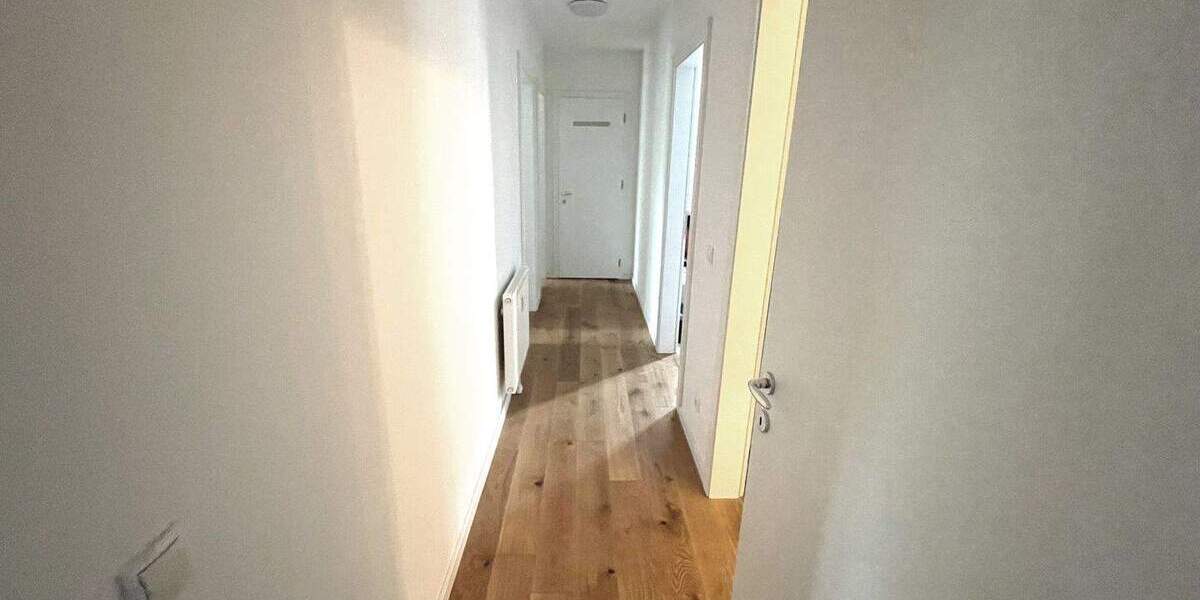 Etagenwohnung Oberschleißheim - 4 Zimmer, 97 m&sup2;, 1.638&euro; | Angebot:25698397