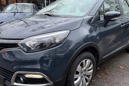 Renault Captur 76.000 km 6.490 € München 81541