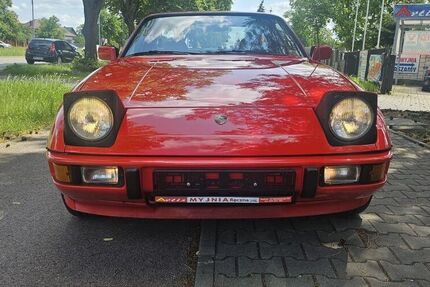 Porsche 924