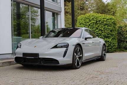 Porsche Taycan 10.600 km 144.900 € Grünwald 82031