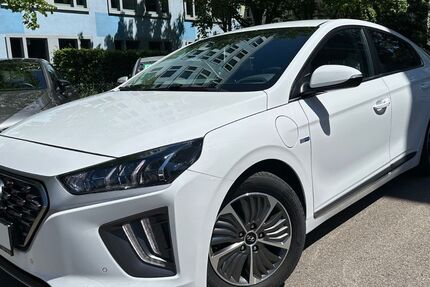 Hyundai IONIQ 55.011 km 16.699 &euro; München 80636
