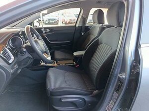 Kia Ceed SW / ceed SW CEED SW 1.5T 140 DCT7 VIS KOMF+ 15.787 km 23.490 € Höhenkirchen-Siegertsbrun 85635