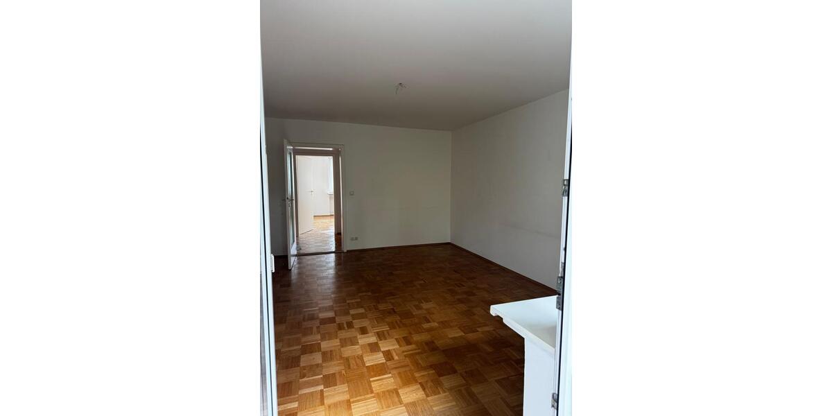 Etagenwohnung München Bogenhausen - 3 Zimmer, 70 m&sup2;, 577.000&euro; | Angebot:26482154