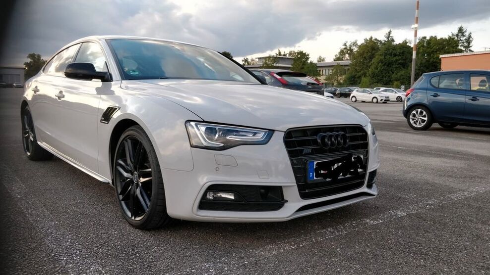 Audi A5 218.000 km 14.600 € München 81739