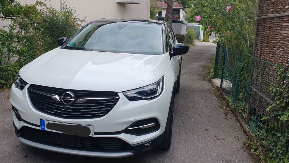 Opel Grandland (X) 83.000 km 12.990 € Neubiberg 85579
