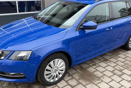 Skoda Octavia 93.100 km 15.100 &euro; München 81249
