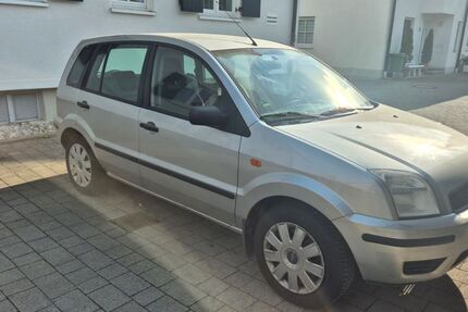 Ford Fusion 163.000 km 1.900 &euro; Grasbrunn 85630