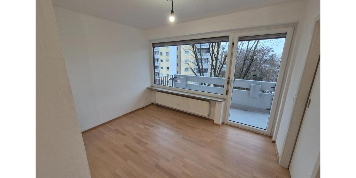 1-Zimmer Apartment mit Balkon, 3. OG in Oberschleißheim Provfrei! 1 zimmer