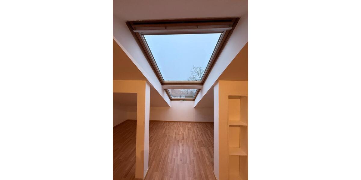 Dachgeschoßwohnung Höhenkirchen-Siegertsbrunn Siegertsbrunn - 2 Zimmer, 40 m&sup2;, 270.000&euro; | Angebot:24847441