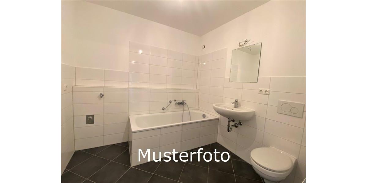 Mit Terrasse! 3-Z.-W. im EG für kleine Familien (frisch saniert) 3 zimmer