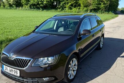 Skoda Superb 213.500 km 11.750 &euro; Garching b. München 85748