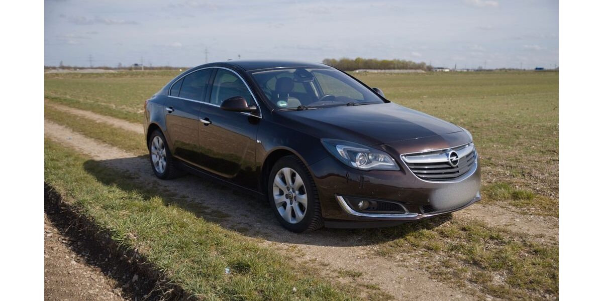 Opel Insignia 125.000 km 7.900 &euro; München 80939