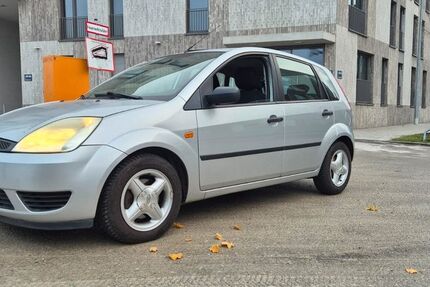 Ford Fiesta 118.000 km 2.200 &euro; München 80634