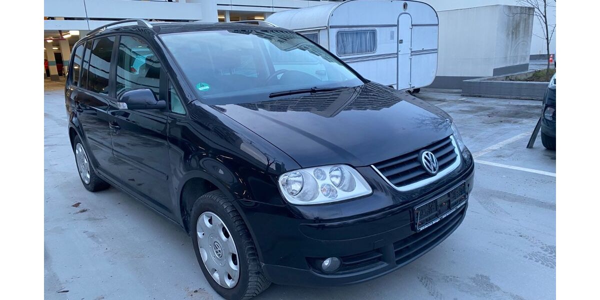 VW Touran 240.000 km 999 &euro; München 80809