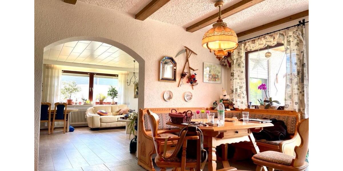 *PROVISIONSFREI*Repräsentatives Anwesen- EFH+Nebengebäude+ Pool 10 zimmer