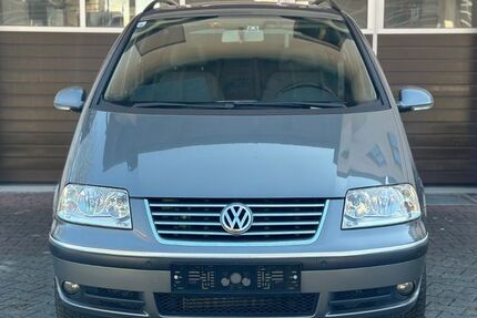 VW Sharan 299.500 km 2.500 &euro; München 80995