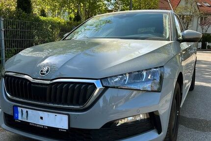 Skoda Scala 53.000 km 15.100 &euro; München 81371