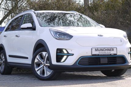 Kia Niro 75.000 km 16.999 &euro; München 81243