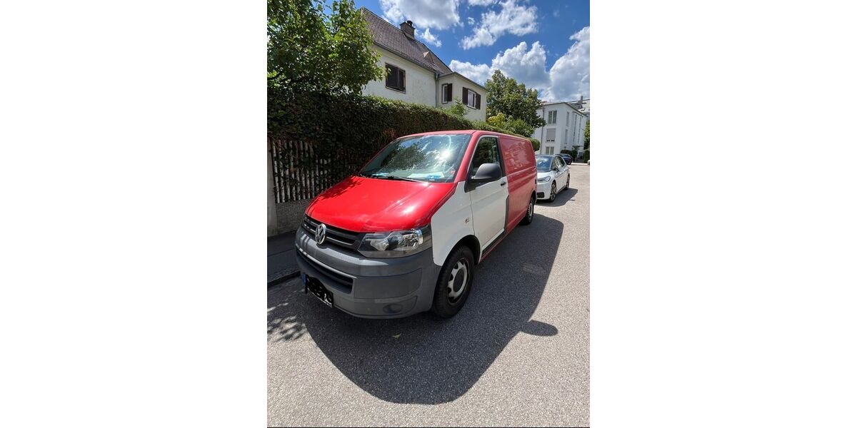 VW T5 Transporter 145.000 km 7.500 &euro; München 81377
