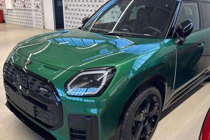 Mini Countryman SE All4 24.049 km 45.821 &euro; München 80788