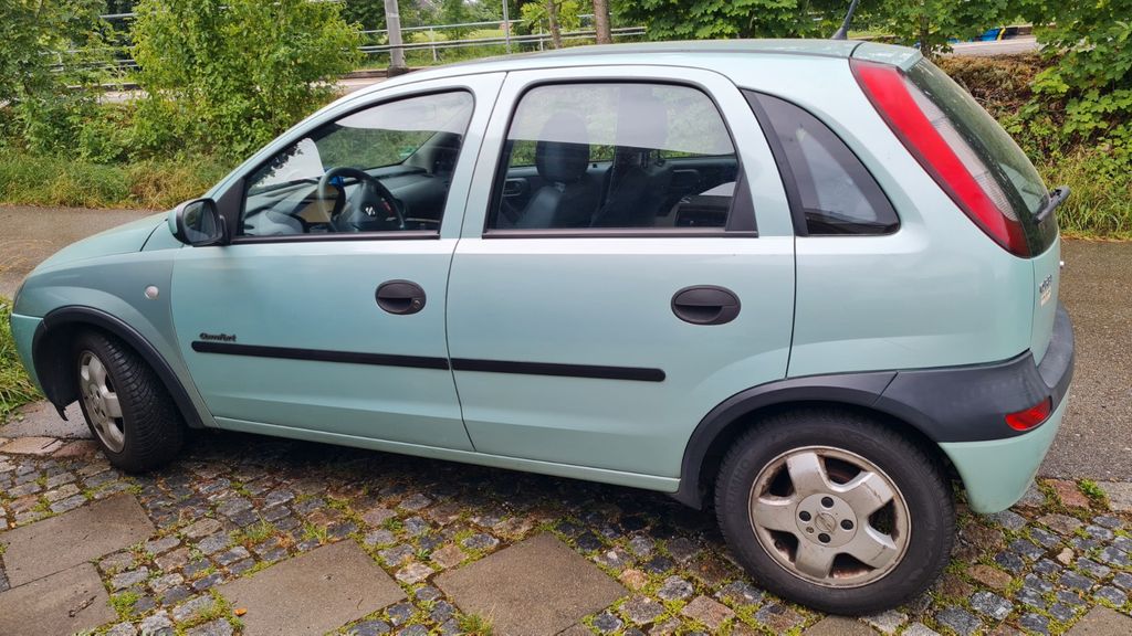 Opel Corsa 151.500 km 899 &euro; Gilching 82205