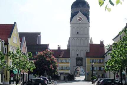 Haus zum Kaufen in Erding 1.799.000 € 300 m² 6 zimmer