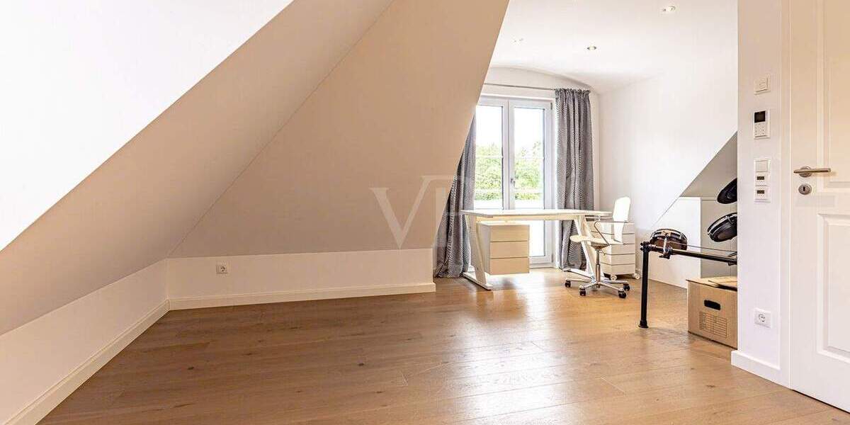 Eleganz trifft Nachhaltigkeit: Teil­möblierte Doppelhaushälfte mit Premiumausstattung zu vermieten 6 zimmer