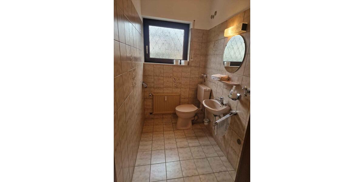 Großzügige 4 Zimmer EG-Wohnung mit Terrasse und Garten 4 zimmer