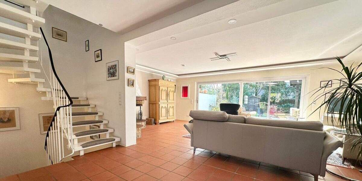 Doppelhaushälfte Grünwald - 6 Zimmer, 180 m&sup2;, 1.970.000&euro; | Angebot:25775680