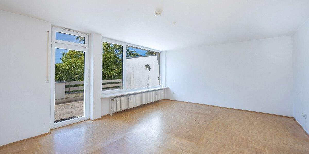 BEZUGSFREIE 3-ZI.-DACHTERRASSEN-WOHNUNG MIT STELLPLATZ IN GRÄFELFING 3 zimmer