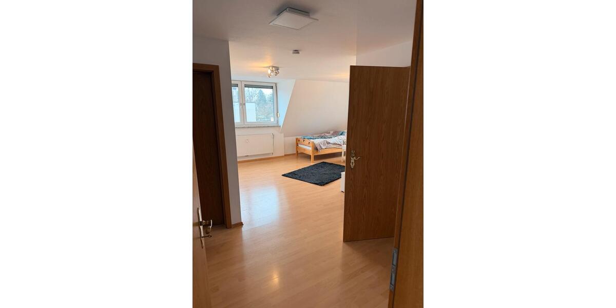 Dachgeschoßwohnung München Pasing-Obermenzing - 1 Zimmer, 50 m&sup2;, 1.310&euro; | Angebot:27570666