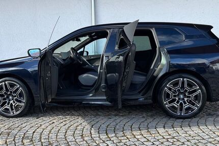 BMW iX 11.702 km 64.500 &euro; München 81245