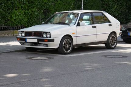 Lancia Delta 96.000 km 21.900 &euro; München 80798