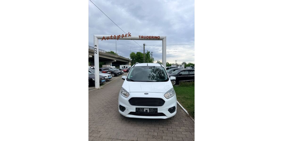 Ford Tourneo Courier 242.000 km 4.399 &euro; München 81825