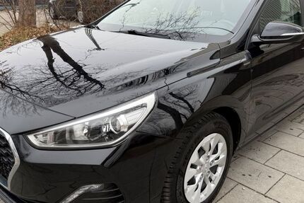 Hyundai i30 86.000 km 8.900 &euro; München Trudering-Riem 81825