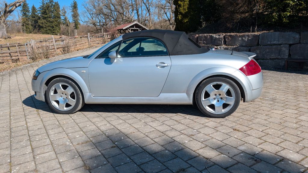 Audi TT 123.000 km 6.900 &euro; Seefeld 82229