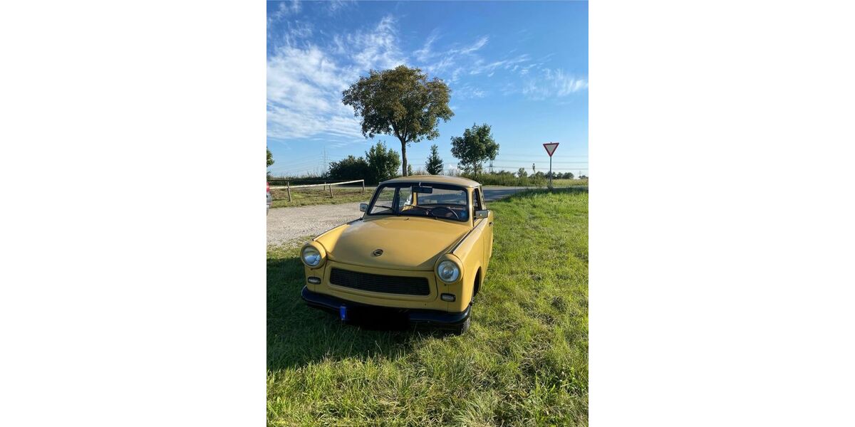 Trabant 601 27.518 km 4.950 &euro; Neufahrn 85375