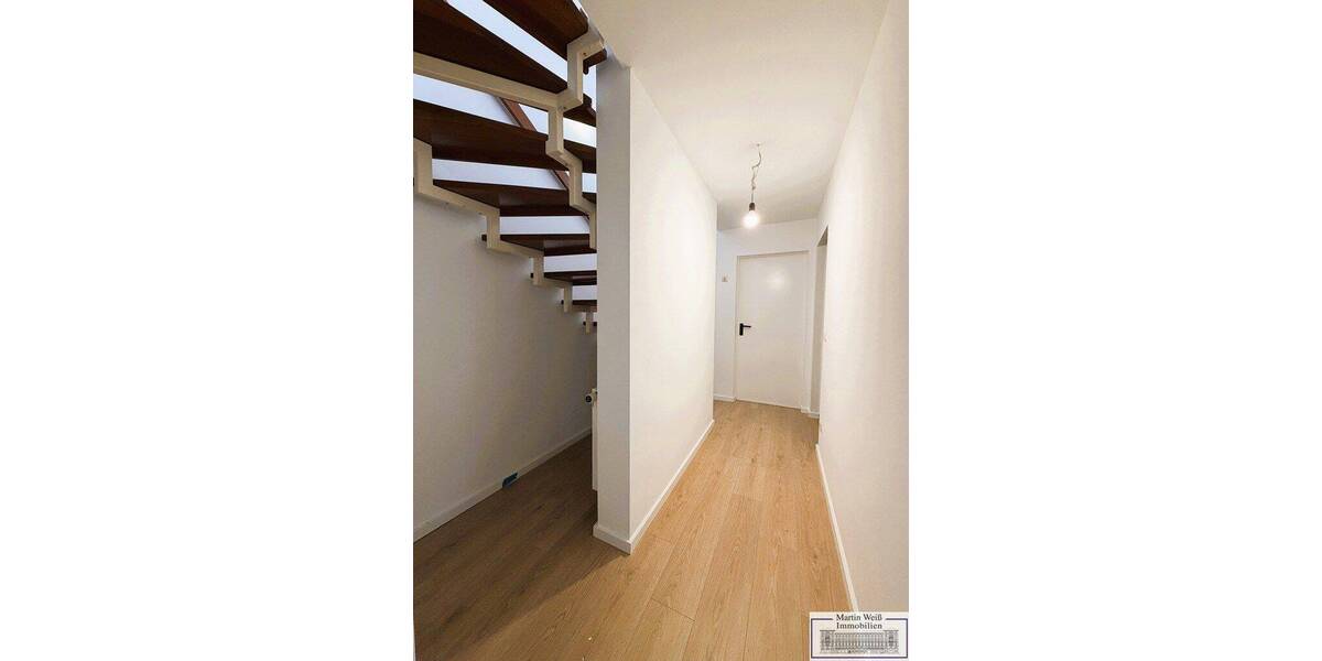 Reihenendhaus München Thalk.Obersendl.-Forsten-Fürstenr.-Solln - 5 Zimmer, 125 m&sup2;, 2.795&euro; | Angebot:25986381