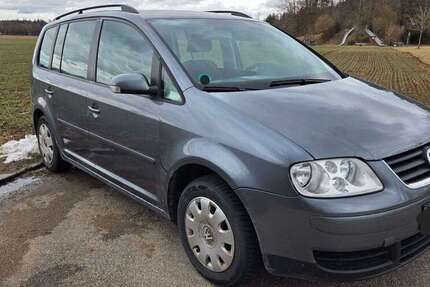 VW Touran 215.000 km 1.599 &euro; Hohenbrunn 85662