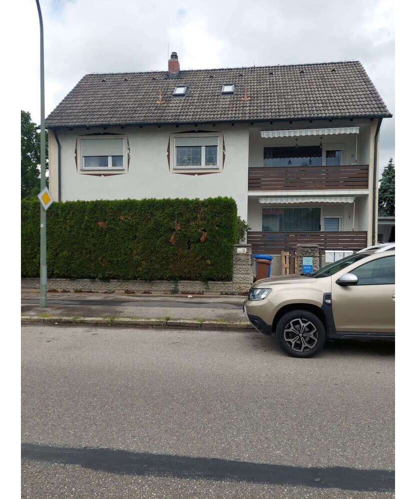 Haus zum Kaufen in München 1.150.000 € 250 m²